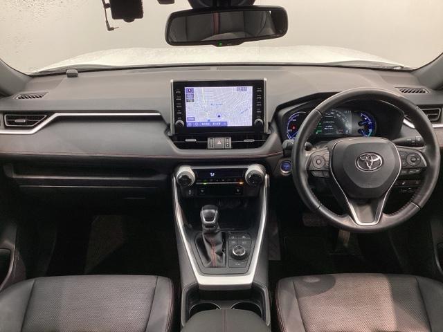 ＲＡＶ４ ＰＨＶ ＧＺ　革シ－ト　最長５年保証　ワンオ－ナ－　純正ナビ　ＴＶ　Ｒカメラ　マルチビュ－　ＢＴオ－ディオ　ＥＴＣ　ＬＥＤライト　横滑り防止　シ－トヒ－タ－　クルコン　電動シ－ト　アルミ　スマ－トキ－　盗難防止装置（8枚目）