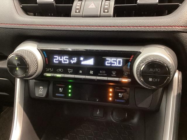 ＲＡＶ４ ＰＨＶ ＧＺ　革シ－ト　最長５年保証　ワンオ－ナ－　純正ナビ　ＴＶ　Ｒカメラ　マルチビュ－　ＢＴオ－ディオ　ＥＴＣ　ＬＥＤライト　横滑り防止　シ－トヒ－タ－　クルコン　電動シ－ト　アルミ　スマ－トキ－　盗難防止装置（9枚目）