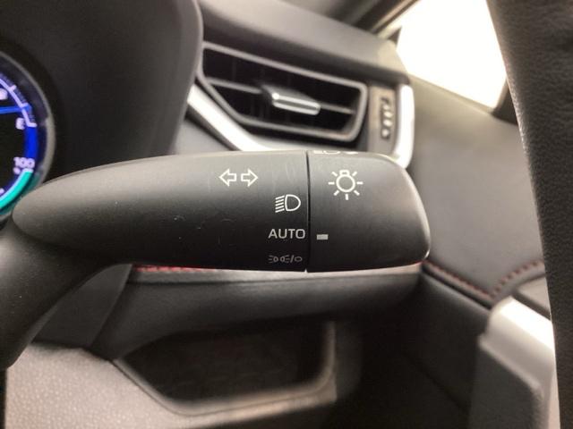 ＲＡＶ４ ＰＨＶ ＧＺ　革シ－ト　最長５年保証　ワンオ－ナ－　純正ナビ　ＴＶ　Ｒカメラ　マルチビュ－　ＢＴオ－ディオ　ＥＴＣ　ＬＥＤライト　横滑り防止　シ－トヒ－タ－　クルコン　電動シ－ト　アルミ　スマ－トキ－　盗難防止装置（12枚目）