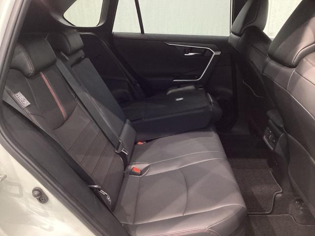ＲＡＶ４ ＰＨＶ ＧＺ　革シ－ト　最長５年保証　ワンオ－ナ－　純正ナビ　ＴＶ　Ｒカメラ　マルチビュ－　ＢＴオ－ディオ　ＥＴＣ　ＬＥＤライト　横滑り防止　シ－トヒ－タ－　クルコン　電動シ－ト　アルミ　スマ－トキ－　盗難防止装置（34枚目）