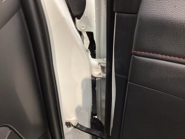 ＲＡＶ４ ＰＨＶ ＧＺ　革シ－ト　最長５年保証　ワンオ－ナ－　純正ナビ　ＴＶ　Ｒカメラ　マルチビュ－　ＢＴオ－ディオ　ＥＴＣ　ＬＥＤライト　横滑り防止　シ－トヒ－タ－　クルコン　電動シ－ト　アルミ　スマ－トキ－　盗難防止装置（42枚目）