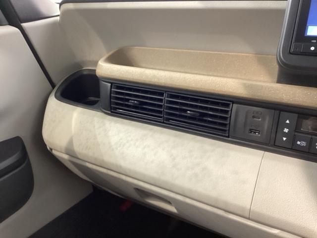 N-BOX ファッションスタイル H SENSING 新車保証 試乗車 ワンオ-ナ- ナビVXM-245ZFEi TV Rカメラ BTオ-ディオ シ-トヒ-タ- ETC LEDライト VSA クルコン スマ-トキ- 盗難防止装置 禁煙(28枚目)