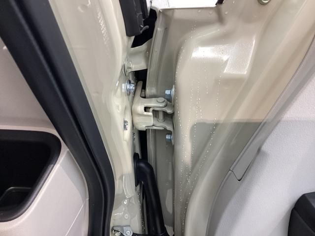 N-BOX ファッションスタイル H SENSING 新車保証 試乗車 ワンオ-ナ- ナビVXM-245ZFEi TV Rカメラ BTオ-ディオ シ-トヒ-タ- ETC LEDライト VSA クルコン スマ-トキ- 盗難防止装置 禁煙(41枚目)