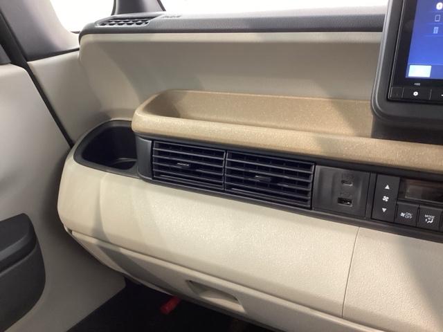 Ｎ－ＢＯＸ ベースグレード　Ｈ　ＳＥＮＳＩＮＧ　新車保証　試乗車　ワンオ－ナ－　ナビＶＸＭ－２４５ＺＦＥｉ　ＴＶ　Ｒカメラ　ＢＴオ－ディオ　シ－トヒ－タ－　ＥＴＣ　ＬＥＤライト　ＶＳＡ　クルコン　スマ－トキ－　盗難防止装置（27枚目）