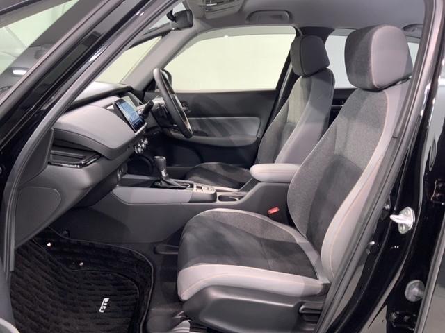 フィット ｅ：ＨＥＶＲＳ　Ｈ　ＳＥＮＳＩＮＧ　最長５年保証　ワンオ－ナ－　純正ナビ　ＴＶ　Ｒカメラ　ＢＴオ－ディオ　ＥＴＣ　ＬＥＤライト　横滑り防止　クルコン　アルミ　スマ－トキ－　盗難防止装置　整備記録簿　ＡＡＣ　スペアキ－（30枚目）