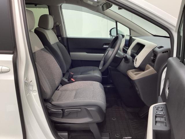 フリード エアー　Ｈ　ＳＥＮＳＩＮＧ　最長５年保証　ワンオ－ナ－　ナビＬＸＭ－２４５ＺＦＥｉ　ＴＶ　Ｒカメラ　ＢＴオ－ディオ　ＥＴＣ　ＬＥＤライト　両側電動ドア　ＶＳＡ　クルコン　スマ－トキ－　盗難防止装置　整備記録簿（17枚目）