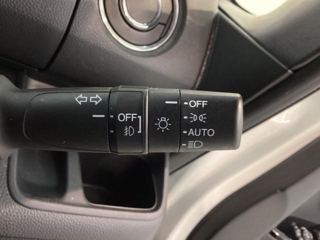 Ｎ－ＢＯＸカスタム Ｇ・Ｌホンダセンシング　タバコ臭有り　最長５年保証　ワンオ－ナ－　ＥＴＣ　ＬＥＤライト　ＶＳＡ　クルコン　アルミ　スマ－トキ－　盗難防止装置　ＡＡＣ　スペアキ－　ドアバイザ－　ベンチシ－ト　Ｗエアバッグ　助手席エアバッグ（10枚目）