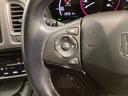 ステアリングにオーディオ操作スイッチが付いています。オーディオ画面に直接タッチしなくても操作が出来ますので、運転に集中できます。