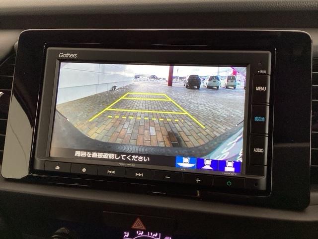 フィット ホーム　ＨｏｎｄａＳＥＮＳＩＮＧ２年保証ナビ　ＴＶ　ＢＴ　ドライブレコーダー　追突軽減ブレーキ　ＡＡＣ　ＬＥＤライト　盗難防止装置　クルコン　Ｂカメラ　ＡＢＳ　ＥＴＣ　整備記録簿　スマートキー　ＶＳＡ（6枚目）