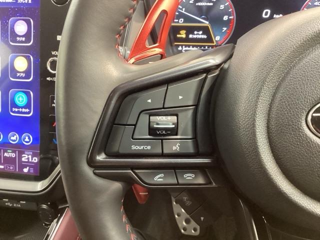 レヴォーグ ＳＴＩスポーツＥＸ　純正ナビ／ＴＶ／Ｒカメラ／ＣＤ／ＤＶＤ／Ｂｌｕｅｔｏｏｔｈ／ＵＳＢ／ＥＴＣ／ドラレコ／パワーシート／４ＷＤ／ターボ／ＬＥＤライト／オートライト／フォグライト／フロアマット／保証書／取説　ＵＳＢポート（9枚目）