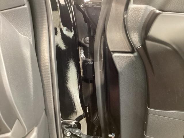 レヴォーグ ＳＴＩスポーツＥＸ　純正ナビ／ＴＶ／Ｒカメラ／ＣＤ／ＤＶＤ／Ｂｌｕｅｔｏｏｔｈ／ＵＳＢ／ＥＴＣ／ドラレコ／パワーシート／４ＷＤ／ターボ／ＬＥＤライト／オートライト／フォグライト／フロアマット／保証書／取説　ＵＳＢポート（42枚目）