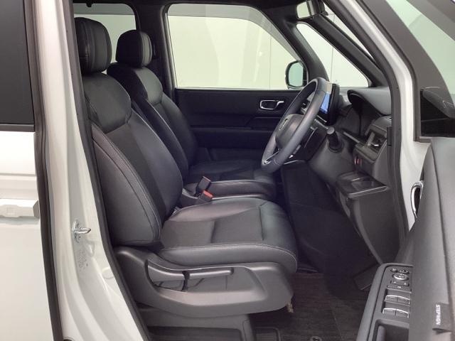 ステップワゴン スパーダ ナビLXM-237VFNi/TV/Rカメラ/CD/DVD/Bluetooth/SD/Rモニタ-/ドラレコ/ETC/HSENSING/ブラインドスポットインフォメーション2列目オットマン/シ-トヒ-タ(16枚目)