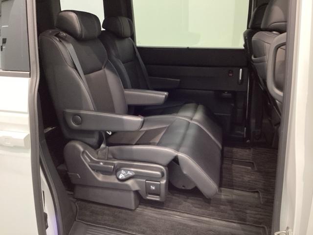 ステップワゴン スパーダ ナビLXM-237VFNi/TV/Rカメラ/CD/DVD/Bluetooth/SD/Rモニタ-/ドラレコ/ETC/HSENSING/ブラインドスポットインフォメーション2列目オットマン/シ-トヒ-タ(17枚目)