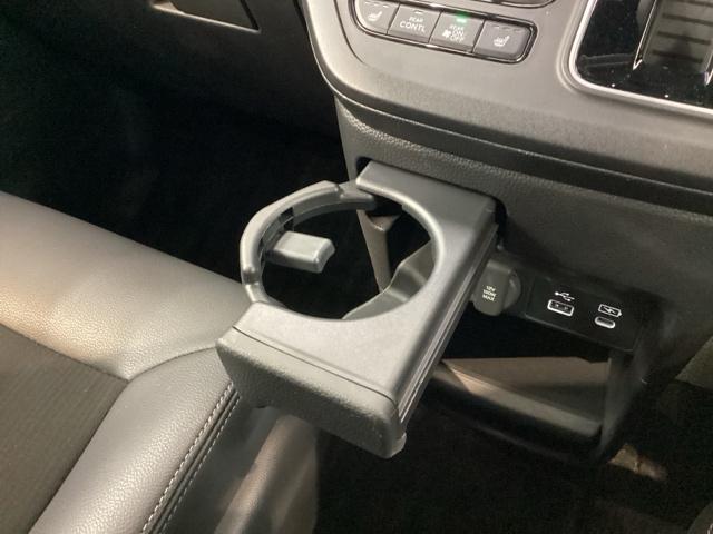 ステップワゴン スパーダ ナビLXM-237VFNi/TV/Rカメラ/CD/DVD/Bluetooth/SD/Rモニタ-/ドラレコ/ETC/HSENSING/ブラインドスポットインフォメーション2列目オットマン/シ-トヒ-タ(29枚目)