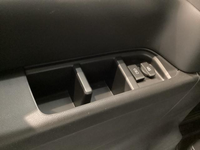 ステップワゴン スパーダ ナビLXM-237VFNi/TV/Rカメラ/CD/DVD/Bluetooth/SD/Rモニタ-/ドラレコ/ETC/HSENSING/ブラインドスポットインフォメーション2列目オットマン/シ-トヒ-タ(32枚目)