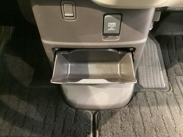 N-BOX G・Lホンダセンシング/最長5年保証/禁煙車/ワンオ-ナ- ナビVXM-204VFi/Rカメラ/TV/CD/DVD/Bluetooth/USB/iPod/SD/ETC/ドラレコ/フルオート・エアコンディショナー/左側パワースライドドア/シートヒーター/LED(27枚目)