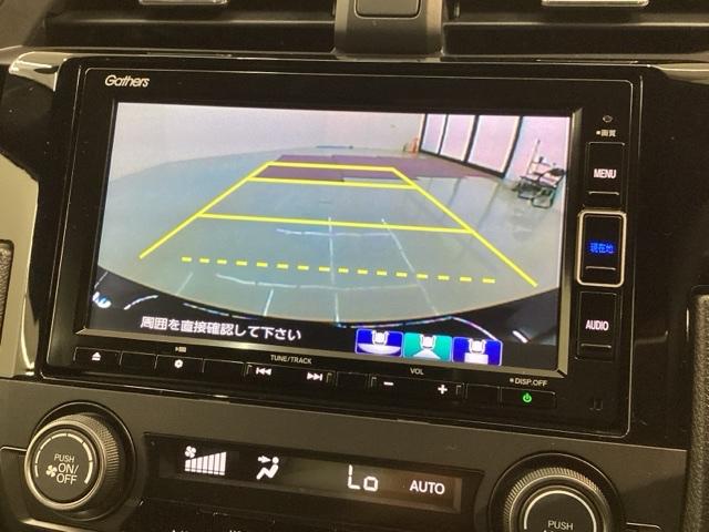 シビック ハッチバック／Ｈ　ＳＥＮＳＩＮＧ／最長５年保証／禁煙車　ナビＶＸＭ－２１４ＶＦｉ／Ｒカメラ／ＴＶ／ＣＤ／ＤＶＤ／Ｂｌｕｅｔｏｏｔｈ／ＵＳＢ／ｉＰｏｄ／ＥＴＣ／ＬＥＤヘッドライト／渋滞追従機能／革コンビシート／パワーシート／１８インチアルミ／Ｓエアバック（7枚目）