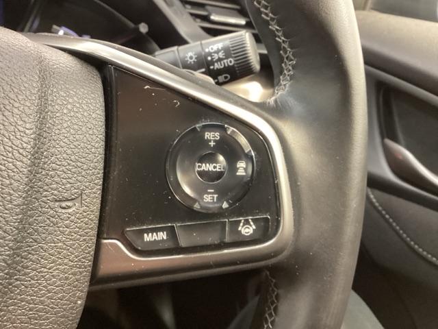 シビック ハッチバック／Ｈ　ＳＥＮＳＩＮＧ／最長５年保証／禁煙車　ナビＶＸＭ－２１４ＶＦｉ／Ｒカメラ／ＴＶ／ＣＤ／ＤＶＤ／Ｂｌｕｅｔｏｏｔｈ／ＵＳＢ／ｉＰｏｄ／ＥＴＣ／ＬＥＤヘッドライト／渋滞追従機能／革コンビシート／パワーシート／１８インチアルミ／Ｓエアバック（11枚目）