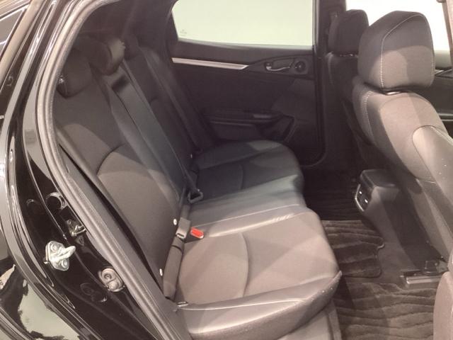 シビック ハッチバック／Ｈ　ＳＥＮＳＩＮＧ／最長５年保証／禁煙車　ナビＶＸＭ－２１４ＶＦｉ／Ｒカメラ／ＴＶ／ＣＤ／ＤＶＤ／Ｂｌｕｅｔｏｏｔｈ／ＵＳＢ／ｉＰｏｄ／ＥＴＣ／ＬＥＤヘッドライト／渋滞追従機能／革コンビシート／パワーシート／１８インチアルミ／Ｓエアバック（18枚目）