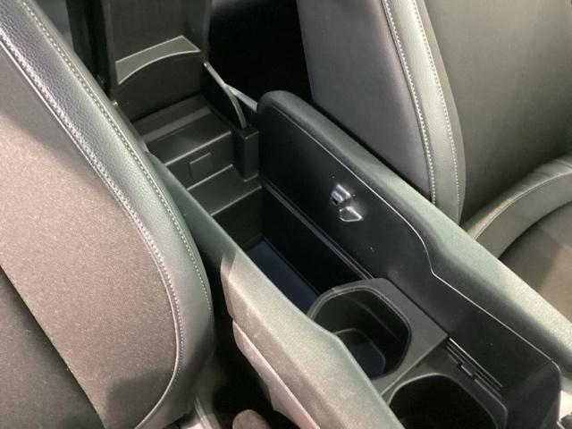 シビック ハッチバック／Ｈ　ＳＥＮＳＩＮＧ／最長５年保証／禁煙車　ナビＶＸＭ－２１４ＶＦｉ／Ｒカメラ／ＴＶ／ＣＤ／ＤＶＤ／Ｂｌｕｅｔｏｏｔｈ／ＵＳＢ／ｉＰｏｄ／ＥＴＣ／ＬＥＤヘッドライト／渋滞追従機能／革コンビシート／パワーシート／１８インチアルミ／Ｓエアバック（28枚目）