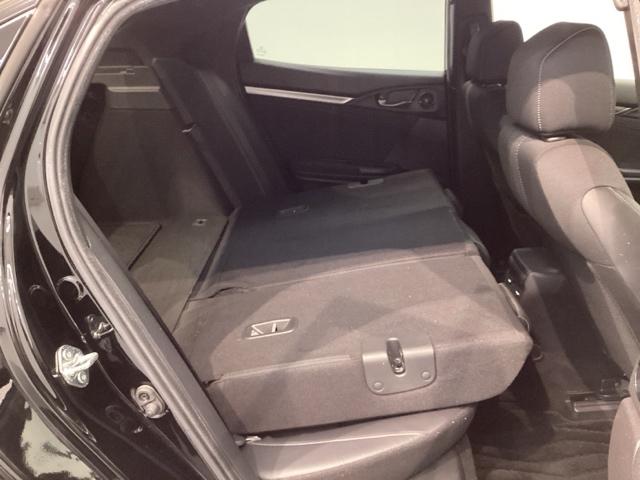 シビック ハッチバック／Ｈ　ＳＥＮＳＩＮＧ／最長５年保証／禁煙車　ナビＶＸＭ－２１４ＶＦｉ／Ｒカメラ／ＴＶ／ＣＤ／ＤＶＤ／Ｂｌｕｅｔｏｏｔｈ／ＵＳＢ／ｉＰｏｄ／ＥＴＣ／ＬＥＤヘッドライト／渋滞追従機能／革コンビシート／パワーシート／１８インチアルミ／Ｓエアバック（31枚目）