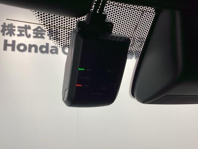 N-ONE プレミアム/SENSING/最長5年保証/禁煙車/1オ-ナ- ナビVXM-234VFi/Rカメラ/TV/CD/DVD/Bluetooth/USB/SD/iPod/ドラレコ/プライムスムースフロントシート/シートヒータ/14インチアルミ/Sエアバック/LEDライト(12枚目)