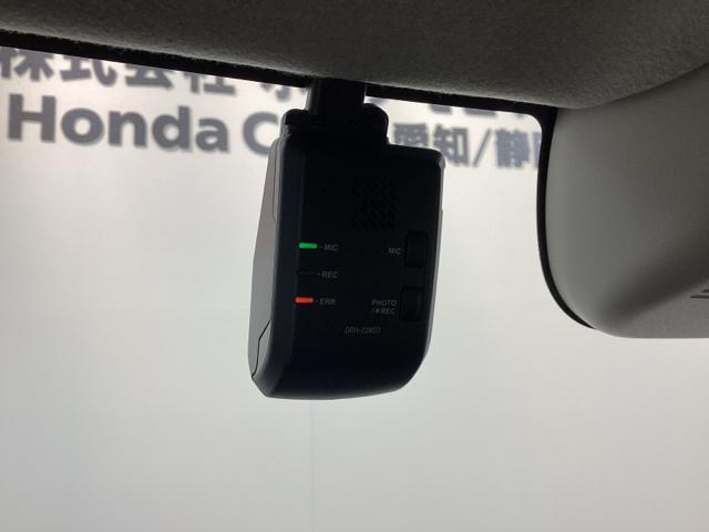 万が一の事故のときもドライブレコーダーがあると安心です。ご利用になる場合は個人情報保護の観点より新品の対応SDカードをお求め下さい。