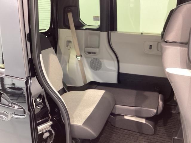 豊富に在庫を取り揃えています。軽自動車からミニバン、セダン、SUV、話題のハイブリッド車などなど続々入荷中です!