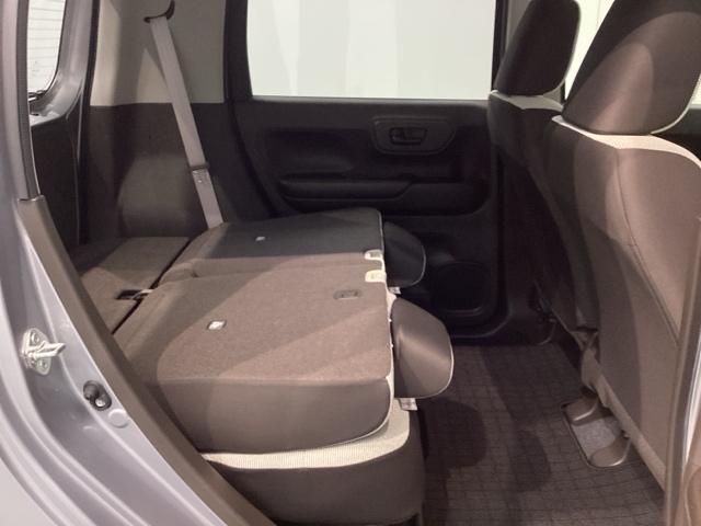 専門業者にて内外装のクリーニングを実施しております！