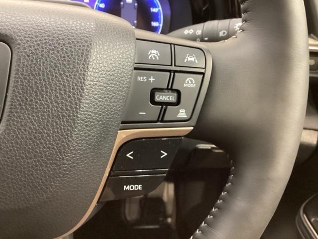 クラウンスポーツ Ｚ革シ－ト／最長５年保証／禁煙車／ワンオ－ナ－　純正ナビ／ＴＶ／マルチビューカメラ／Ｂｌｕｅｔｏｏｔｈ／ＵＳＢ／衝突軽減Ｂ／ＥＴＣ／ＬＥＤライト／Ｓエアバック／シ－トヒ－タ－／アルミ／スマ－トキ－／４ＷＤ／ドアバイザー／フロアマット／保証書／取説（10枚目）