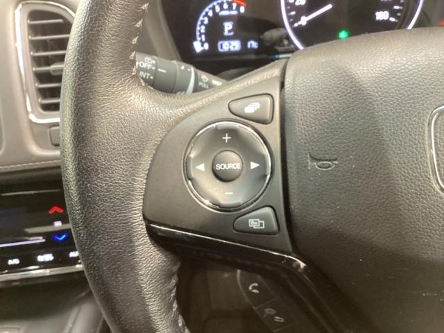 ヴェゼル Ｘ・Ｈセンシング／１年保証／ワンオ－ナ－／禁煙車　ナビＣＮ－ＲＳ０２Ｄ／ＴＶ／Ｒカメラ／ＣＤ録音／Ｂｌｕｅｔｏｏｔｈ／ＵＳＢ／ｉＰｏｄ／ＤＶＤ／ＥＴＣ／ＬＥＤライト／ハロゲンフォグライト／Ｓエアバック／カーテンエアバック／ドアバイザ－／フロアマット（9枚目）