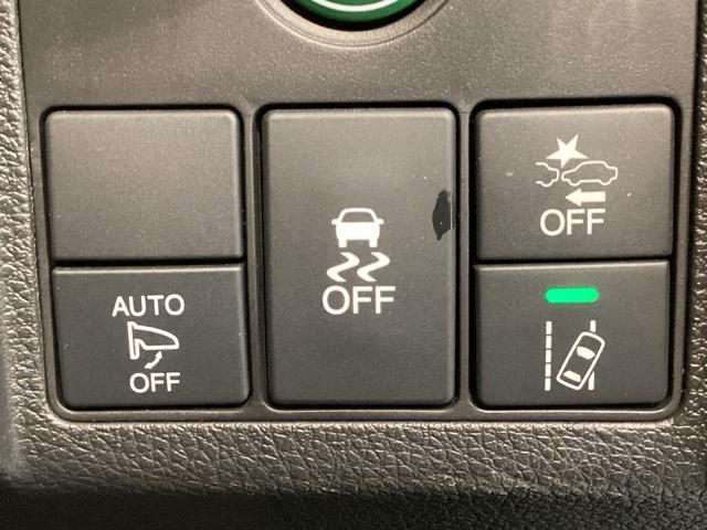 ヴェゼル Ｘ・Ｈセンシング／１年保証／ワンオ－ナ－／禁煙車　ナビＣＮ－ＲＳ０２Ｄ／ＴＶ／Ｒカメラ／ＣＤ録音／Ｂｌｕｅｔｏｏｔｈ／ＵＳＢ／ｉＰｏｄ／ＤＶＤ／ＥＴＣ／ＬＥＤライト／ハロゲンフォグライト／Ｓエアバック／カーテンエアバック／ドアバイザ－／フロアマット（12枚目）