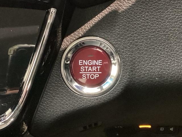 ヴェゼル Ｘ・Ｈセンシング／１年保証／ワンオ－ナ－／禁煙車　ナビＣＮ－ＲＳ０２Ｄ／ＴＶ／Ｒカメラ／ＣＤ録音／Ｂｌｕｅｔｏｏｔｈ／ＵＳＢ／ｉＰｏｄ／ＤＶＤ／ＥＴＣ／ＬＥＤライト／ハロゲンフォグライト／Ｓエアバック／カーテンエアバック／ドアバイザ－／フロアマット（13枚目）