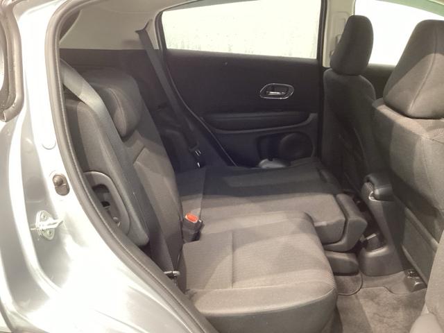 ヴェゼル Ｘ・Ｈセンシング／１年保証／ワンオ－ナ－／禁煙車　ナビＣＮ－ＲＳ０２Ｄ／ＴＶ／Ｒカメラ／ＣＤ録音／Ｂｌｕｅｔｏｏｔｈ／ＵＳＢ／ｉＰｏｄ／ＤＶＤ／ＥＴＣ／ＬＥＤライト／ハロゲンフォグライト／Ｓエアバック／カーテンエアバック／ドアバイザ－／フロアマット（34枚目）