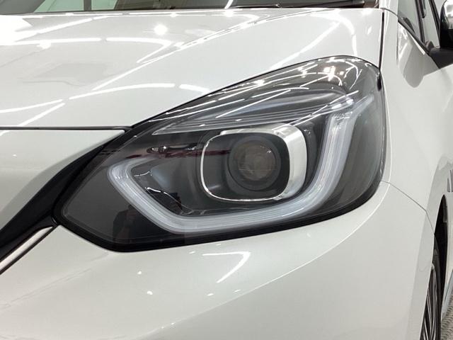 フィット e:HEVリュクス コンフォートビューPKG/ステアリングH/ナビVXU-215FTi/Rカメラ/TV/CD/DVD/Bluetooth/USB/iPod/AUX/ドラレコ/ETC/シ-トヒ-タ-/LEDライト/ACC(6枚目)