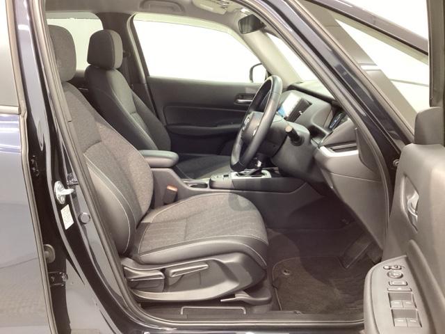 フィット e:HEVホーム H SENSING 新車保証 試乗車 ワンオ-ナ- ナビVXU-245FTi TV Rカメラ CD録音 BTオ-ディオ DVD ETC LEDライト VSA クルコン スマ-トキ- 盗難防止装置(17枚目)