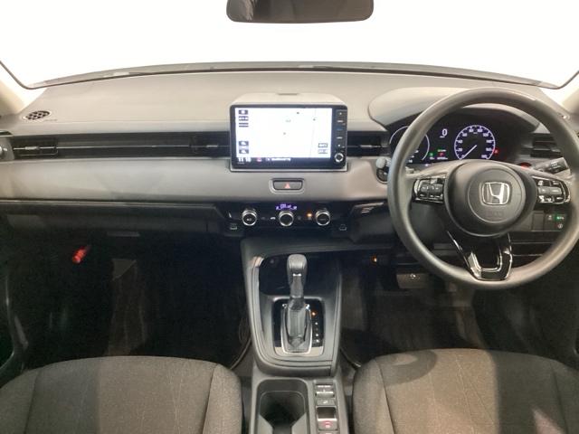 ヴェゼル ｅ：ＨＥＶＸ　Ｈ　ＳＥＮＳＩＮＧ　最長５年保証　ワンオ－ナ－　ナビＶＸＵ－２１５ＶＺｉ　ＴＶ　Ｒカメラ　ＣＤ録音　ＢＴオ－ディオ　ＤＶＤ　ＥＴＣ　ＬＥＤライト　ＶＳＡ　クルコン　アルミ　スマ－トキ－　盗難防止装置（9枚目）