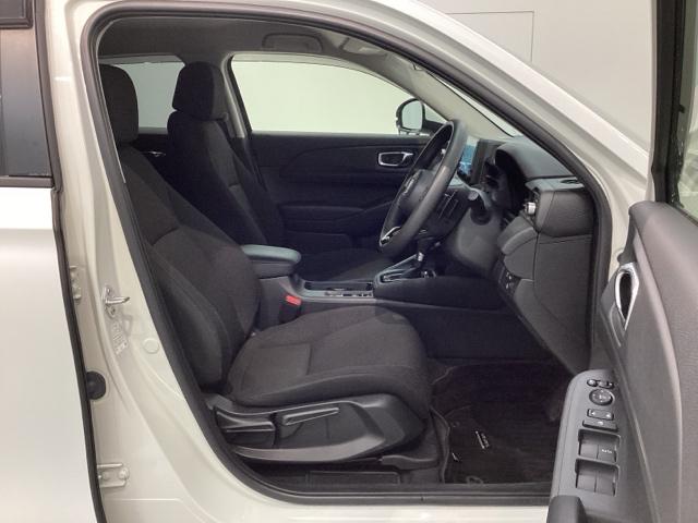 ヴェゼル ｅ：ＨＥＶＸ　Ｈ　ＳＥＮＳＩＮＧ　最長５年保証　ワンオ－ナ－　ナビＶＸＵ－２１５ＶＺｉ　ＴＶ　Ｒカメラ　ＣＤ録音　ＢＴオ－ディオ　ＤＶＤ　ＥＴＣ　ＬＥＤライト　ＶＳＡ　クルコン　アルミ　スマ－トキ－　盗難防止装置（17枚目）