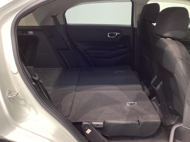 ヴェゼル ｅ：ＨＥＶＸ　Ｈ　ＳＥＮＳＩＮＧ　最長５年保証　ワンオ－ナ－　ナビＶＸＵ－２１５ＶＺｉ　ＴＶ　Ｒカメラ　ＣＤ録音　ＢＴオ－ディオ　ＤＶＤ　ＥＴＣ　ＬＥＤライト　ＶＳＡ　クルコン　アルミ　スマ－トキ－　盗難防止装置（32枚目）