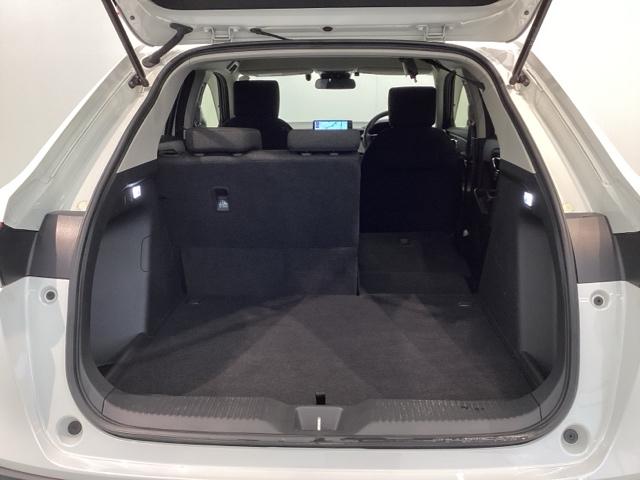 ヴェゼル ｅ：ＨＥＶＸ　Ｈ　ＳＥＮＳＩＮＧ　最長５年保証　ワンオ－ナ－　ナビＶＸＵ－２１５ＶＺｉ　ＴＶ　Ｒカメラ　ＣＤ録音　ＢＴオ－ディオ　ＤＶＤ　ＥＴＣ　ＬＥＤライト　ＶＳＡ　クルコン　アルミ　スマ－トキ－　盗難防止装置（35枚目）