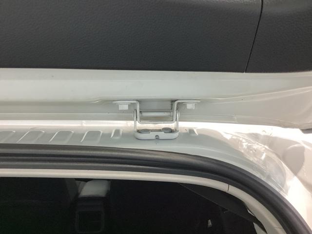 ヴェゼル ｅ：ＨＥＶＸ　Ｈ　ＳＥＮＳＩＮＧ　最長５年保証　ワンオ－ナ－　ナビＶＸＵ－２１５ＶＺｉ　ＴＶ　Ｒカメラ　ＣＤ録音　ＢＴオ－ディオ　ＤＶＤ　ＥＴＣ　ＬＥＤライト　ＶＳＡ　クルコン　アルミ　スマ－トキ－　盗難防止装置（42枚目）