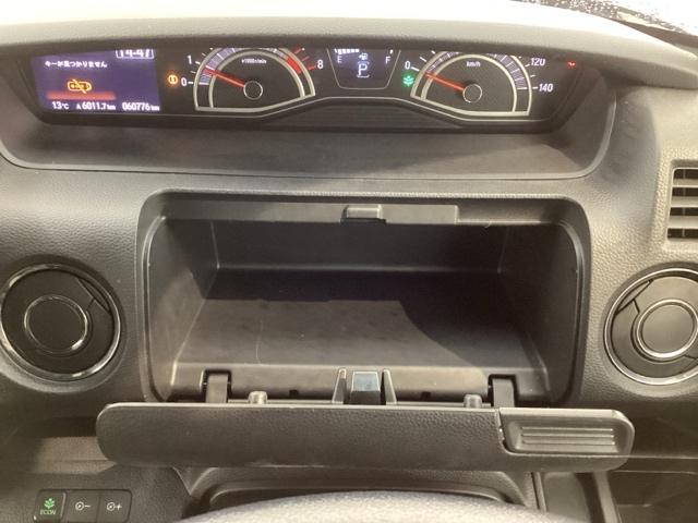 N-BOXカスタム Lターボ/HSENSING/最長5年保証/禁煙車/1オ-ナ- ナビVXM-214VFi/Rカメラ/TV/CD/DVD/Bluetooth/USB/iPod/オートリトラミラー/両側Pスライドドア/Sエアバッグ/Sカーテンエアバッグ/Sバックテーブル/シートヒータ(28枚目)