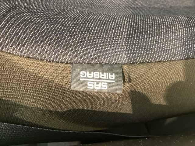 アルト Ｌ／最長５年保証／禁煙車　ディスプレイオーディオ／Ｂｌｕｅｔｏｏｔｈ／ＵＳＢ／ｉＰｏｄ／Ｒカメラ／Ｓエアバック／カーテンエアバック／ＡＢＳ／４ＷＤ／オートライト／シートヒーター／ドアバイザー／フロアマット（ゴムマット）　禁煙（25枚目）