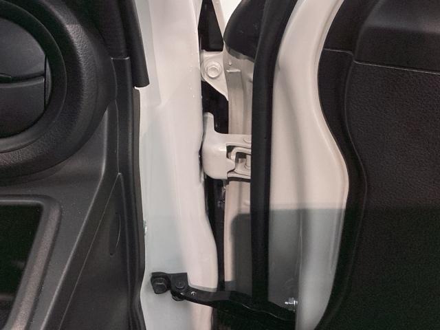 アルト Ｌ／最長５年保証／禁煙車　ディスプレイオーディオ／Ｂｌｕｅｔｏｏｔｈ／ＵＳＢ／ｉＰｏｄ／Ｒカメラ／Ｓエアバック／カーテンエアバック／ＡＢＳ／４ＷＤ／オートライト／シートヒーター／ドアバイザー／フロアマット（ゴムマット）　禁煙（34枚目）