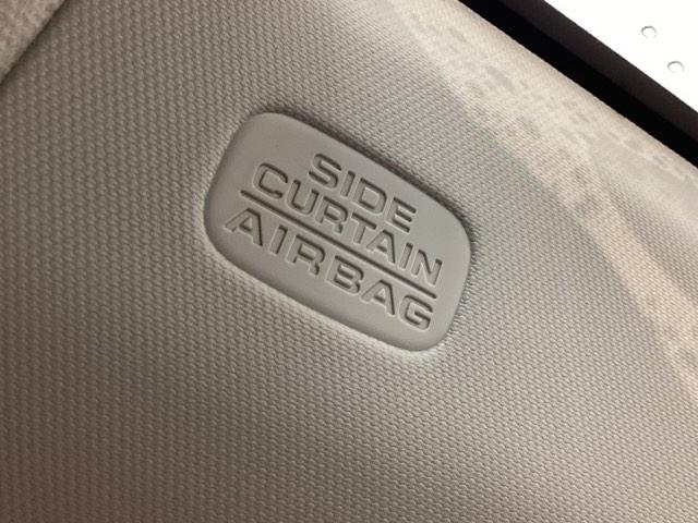 ヴェゼル ｅ：ＨＥＶＺ　ブラインドスポット／アダプティブドライビングビーム／Ｈｏｎｄａ　ＣＯＮＮＥＣＴ／Ｒカメラ／Ｂｌｕｅｔｏｏｔｈ／ＵＳＢ／ｉＰｏｄ／ＡｐｐｌｅＣａｒＰｌａｙ／ＥＴＣ／ドラレコ／シートヒータ／Ｐテールゲート（25枚目）