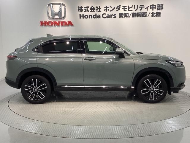 ヴェゼル ｅ：ＨＥＶＺ　ブラインドスポット／アダプティブドライビングビーム／Ｈｏｎｄａ　ＣＯＮＮＥＣＴ／Ｒカメラ／Ｂｌｕｅｔｏｏｔｈ／ＵＳＢ／ｉＰｏｄ／ＡｐｐｌｅＣａｒＰｌａｙ／ＥＴＣ／ドラレコ／シートヒータ／Ｐテールゲート（50枚目）