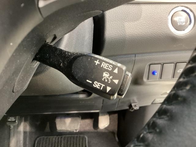 ハリアー プレミアム/革シ-ト/1年保証/禁煙車/ワンオ-ナ- ナビNSZT-Y64T/TV/Rカメラ/CD録音/CD/DVD/Bluetooth/USB/ETC/衝突軽減B/LEDライト/横滑り防止/シ-トヒ-タ-/電動シ-ト/クルコン/アルミ/ドアバイザー(12枚目)