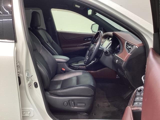 ハリアー プレミアム/革シ-ト/1年保証/禁煙車/ワンオ-ナ- ナビNSZT-Y64T/TV/Rカメラ/CD録音/CD/DVD/Bluetooth/USB/ETC/衝突軽減B/LEDライト/横滑り防止/シ-トヒ-タ-/電動シ-ト/クルコン/アルミ/ドアバイザー(18枚目)