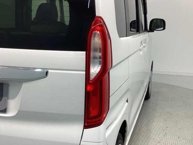 Ｎ－ＢＯＸ Ｌ／ＨＳＥＮＳＩＮＧ／最長５年保証／１オ－ナ－　ナビＶＸＵ－２１７ＮＢｉ／ＴＶ／Ｒカメラ／ＣＤ録音／ＣＤ／ＤＶＤ／Ｂｌｕｅｔｏｏｔｈ／ＵＳＢ／シ－トヒ－タ－／ＬＥＤライト／両側電動ドア／Ｓエアバッグ／Ｓカーテンエアバッグ／Ｓバックテーブル（45枚目）