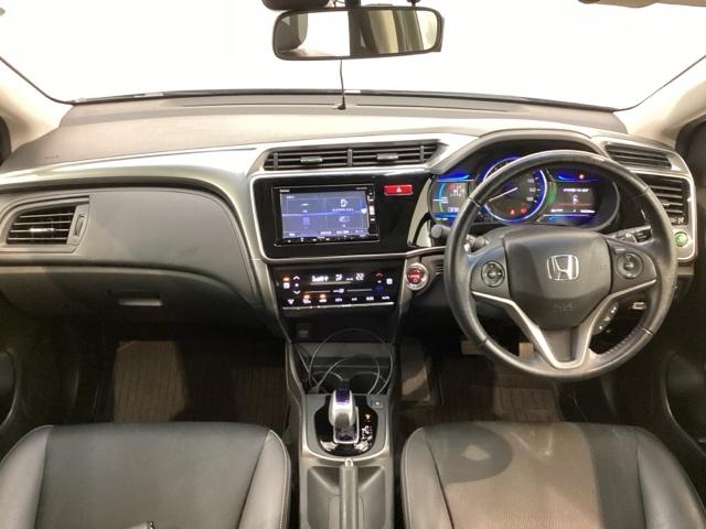 グレイス ハイブリッドＥＸ　１年保証純正ナビＲカメラＢＴオ－ディオ　スマートキ－　運転席エアバッグ　エアコン　ＬＥＤヘッドランプ　クルーズＣ　ＤＶＤ再生可能　キーレスエントリー　パワーウィンドウ　サイドエアバッグ　ＥＴＣ付き（8枚目）